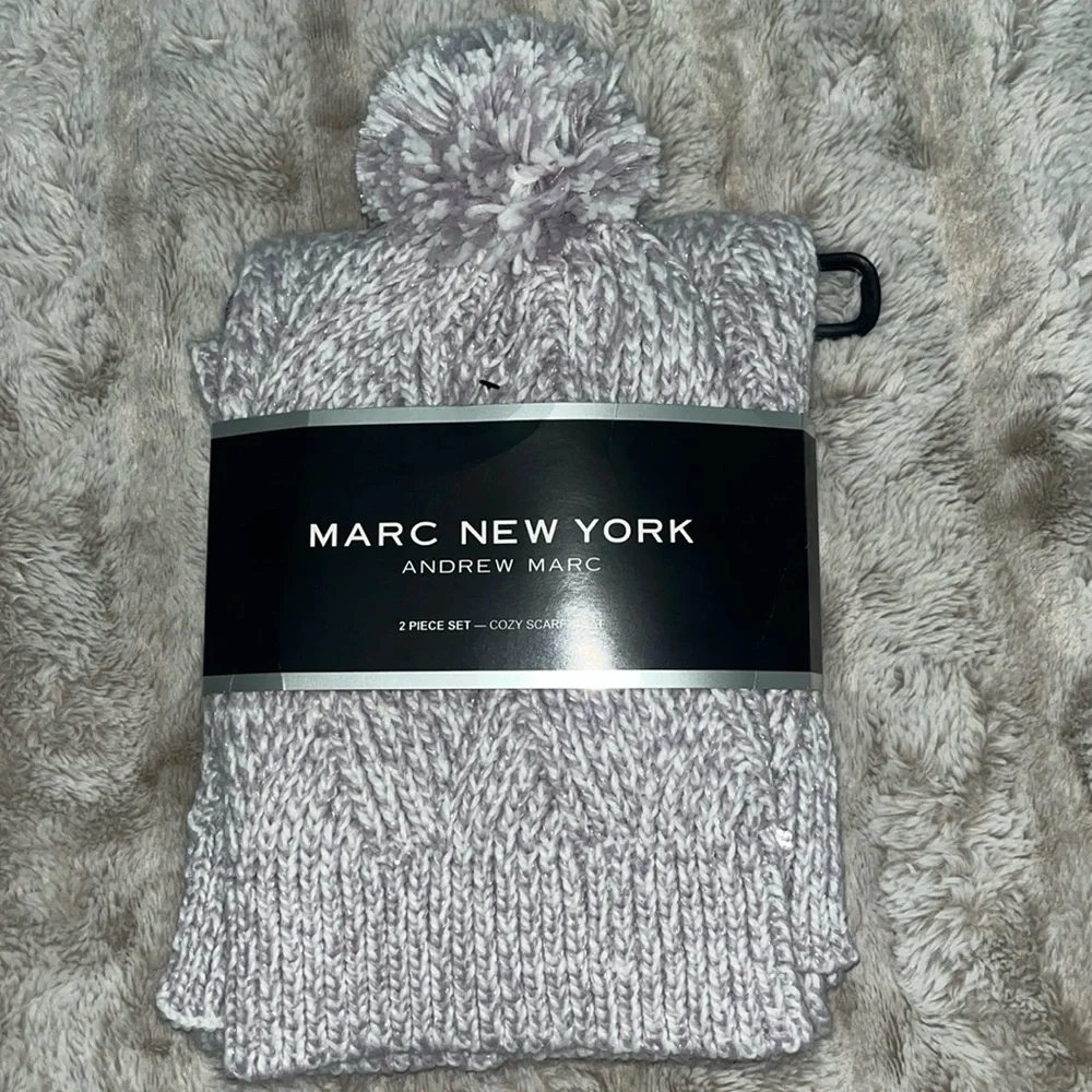 NWT Marc New York Andrew Marc ladies scarf & hat set lavender/white/silver